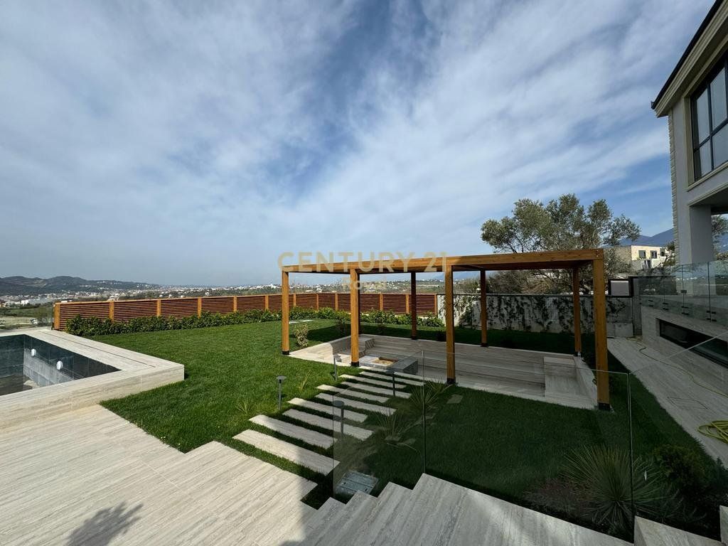 Affittasi villa moderna vicino a Rolling Hills,
