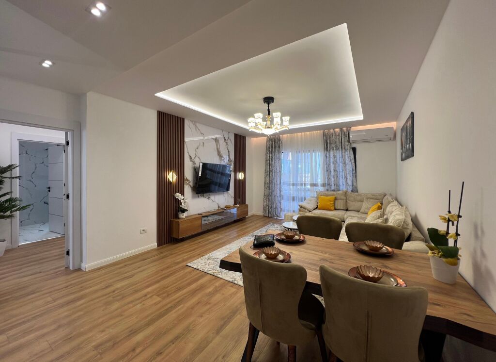 APARTAMENT 2+1+2 PER SHITJE TEK PALLATI ME SHIGJETA