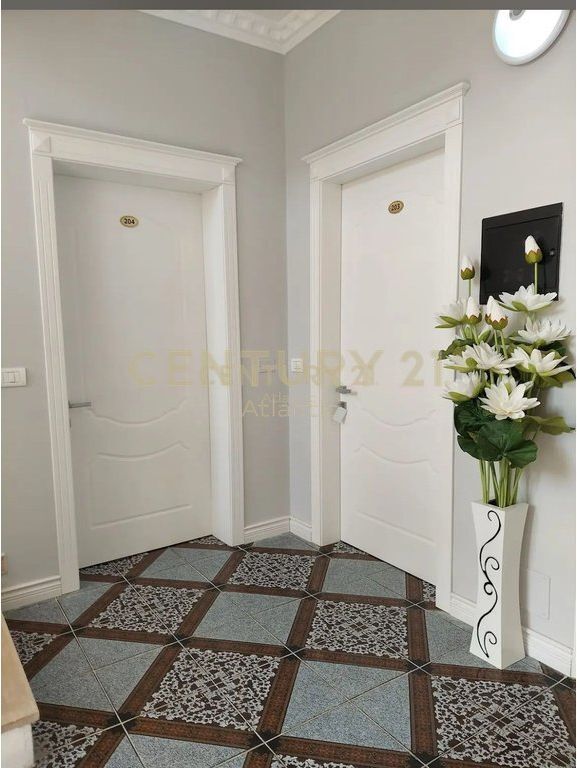 EXCLUSIVE HOTEL FOR RENT AT KAVAJA ROCK 3800€ PER MONTH !