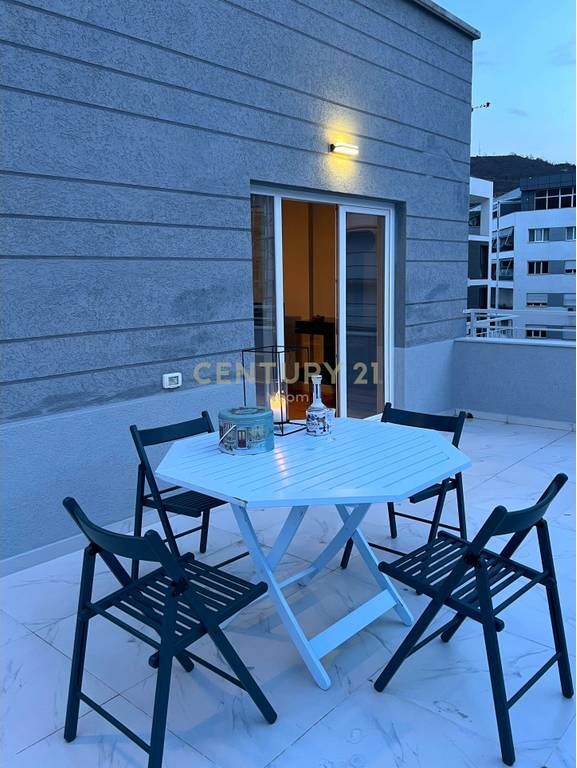 PENTHOUSE 3+1 IN AFFITTO VICINO AL GIARDINO ZOOLOGICO 1.000 € /Mese Superficie Totale 180m2