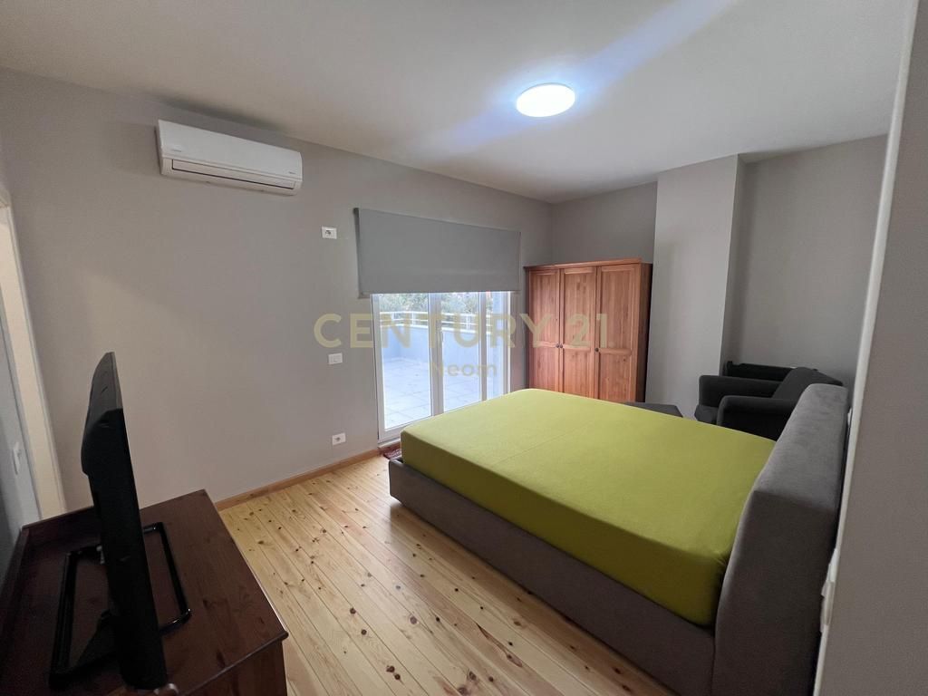 PENTHOUSE 3+1 ME QIRA PRANË KOPSHTIT ZOOLOGJIK