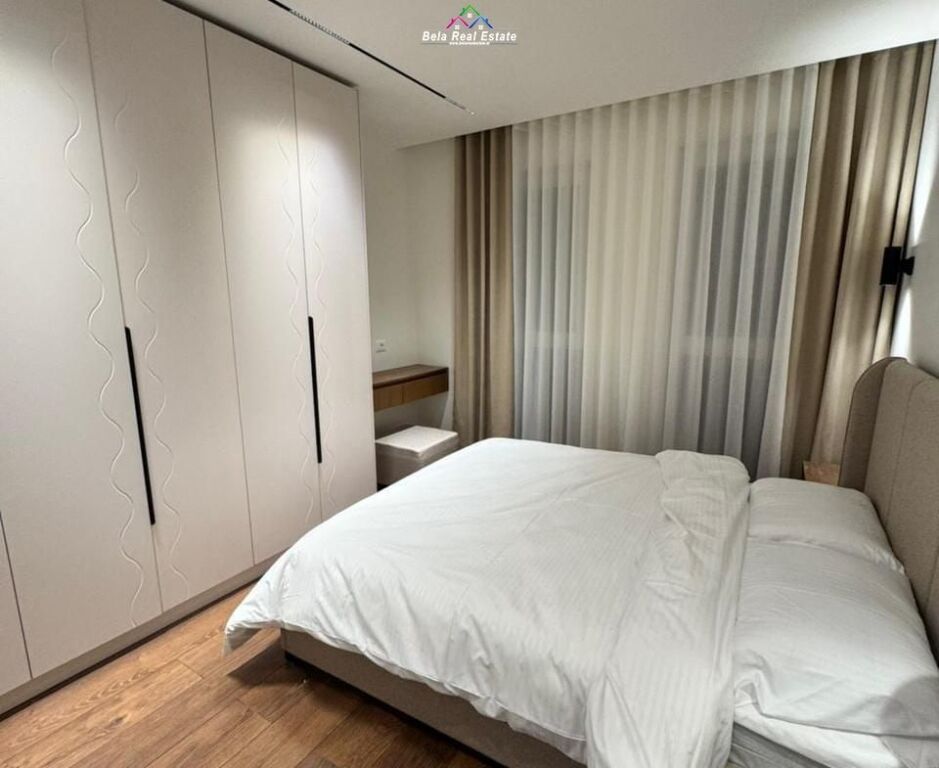 Apartament Me Qera 2+1 Ne Xhamllik (ID B2201715) Tirane