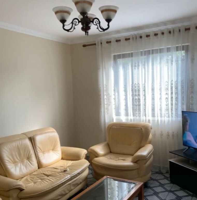 Qera | Apartament 1 + 1 |Pallati Me Shigjeta | 450 €/muaj