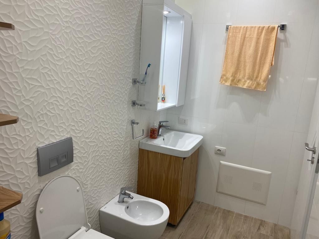 Ap 1+1 at the contact