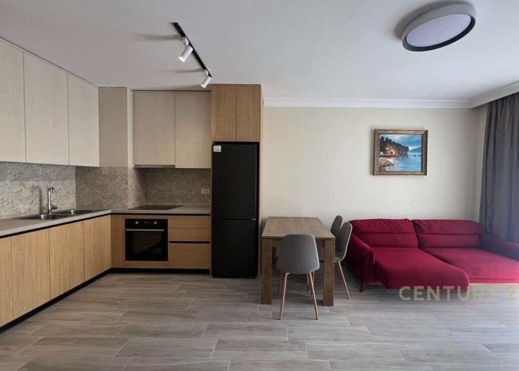 Apartament me qira 1+1, 5 Maji