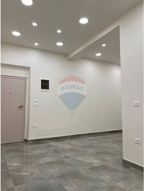 Shop - For Sale - Vasil Shanto, Tirana