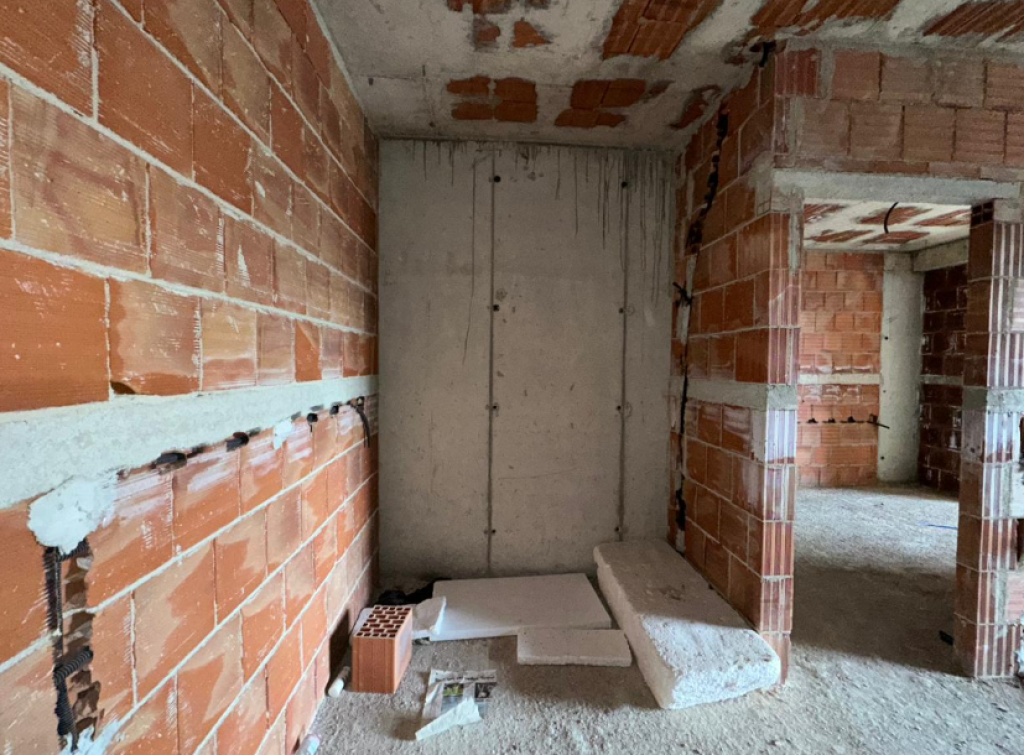 🏡 Shitet Apartament 1+1 – Viva Residence, Ish Parku, Rruga Javer Malo