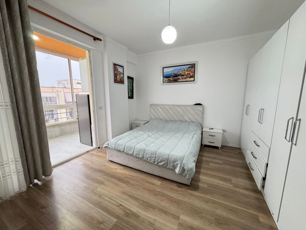 MONOLOCALE IN AFFITTO A ASTIR !!