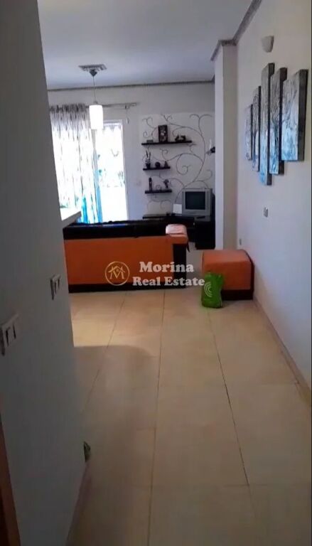 Qera | Apartament 2 + 1 | Zogu i ZI Kolegji Universitar Logos | 700 €/muaj