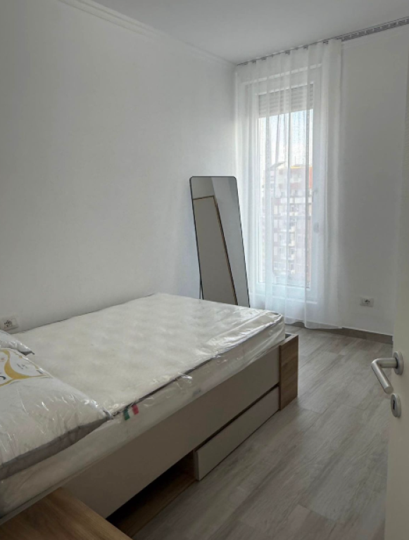 🏡 Apartament 2+1 + Parkim me Qira – Pranë Bulevardit të Ri