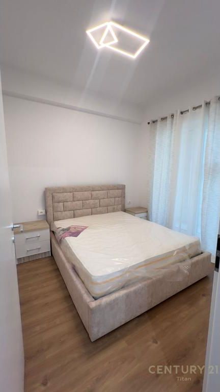 Jepet me qira apartament 1+1 te Kompleksi Mangalem ne Ali Demi