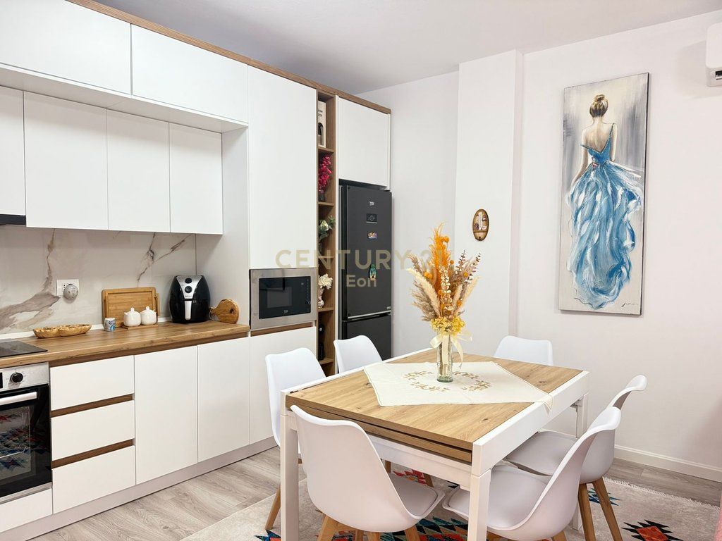 Appartamento 1+1 in Vendita Prima Linea a Meteor, Golem !