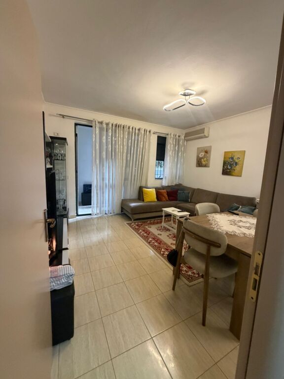 Apartament 2+1 per shitje prane Rez Kodra e Diellit!