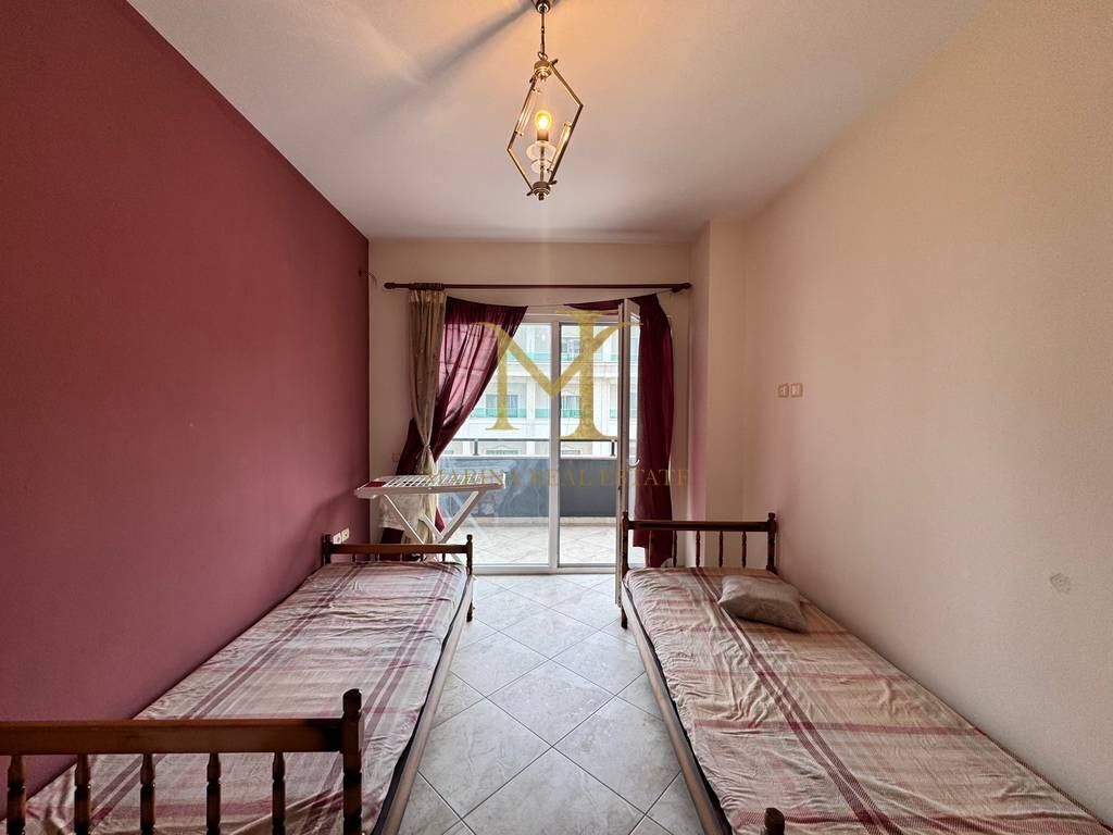 Vendesi in vendita 2+1+2 a Durazzo, zona Plazh