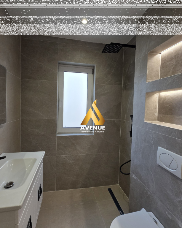 APARTAMENT  1+1 I MOBILUAR PËR SHITJE,  MINE PEZA, TIRANË