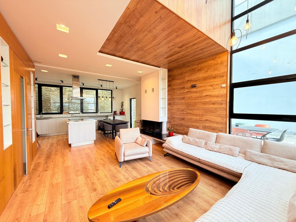 Jepet me qira vilë luksoze