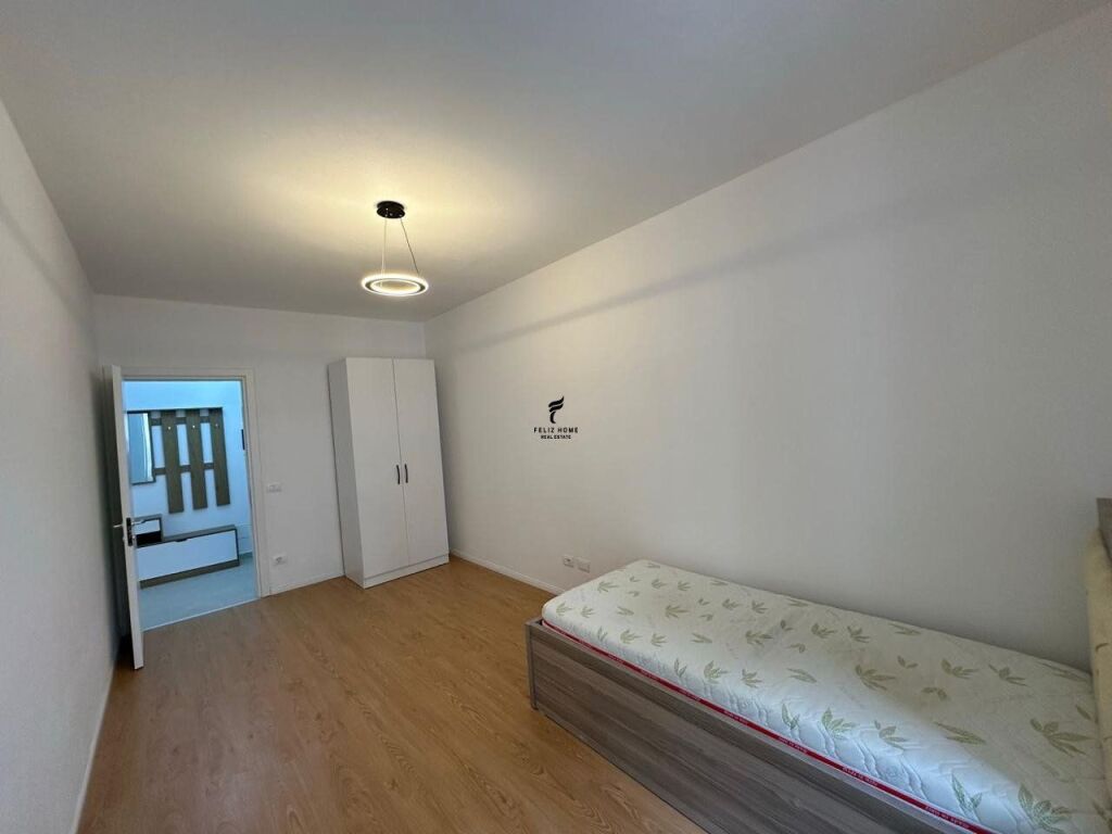 APARTAMENT ME QERA 2+1 UNIVERS CITY 500 EURO FH-65470