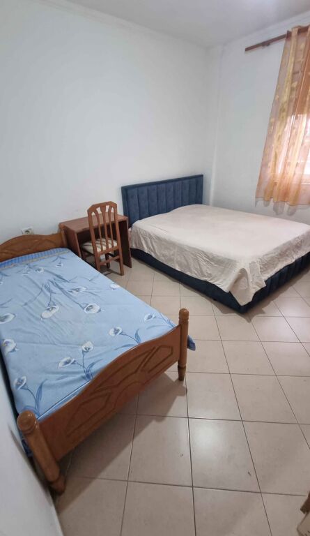 Jepet me qera apart 1+1 ne Xhamllik