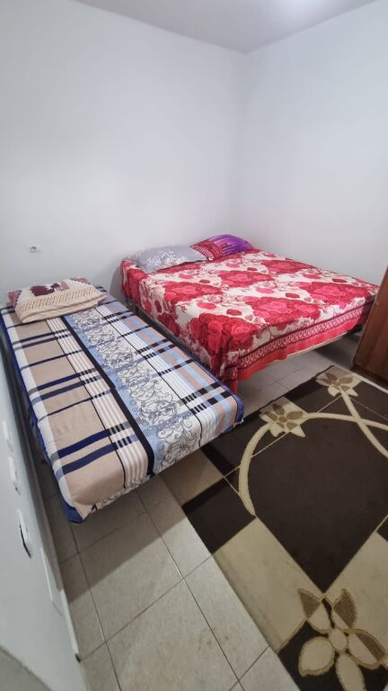 Jepet me qira apartament 1+1, 350 € , 21 Dhjetori