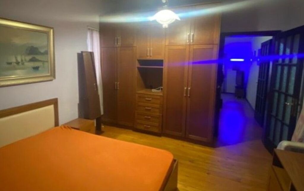 Tirane, shitet apartament 2+1+Ballkon Kati 4, 62 m² 160.000 € (Bulevardi Zogu I , Tirane)