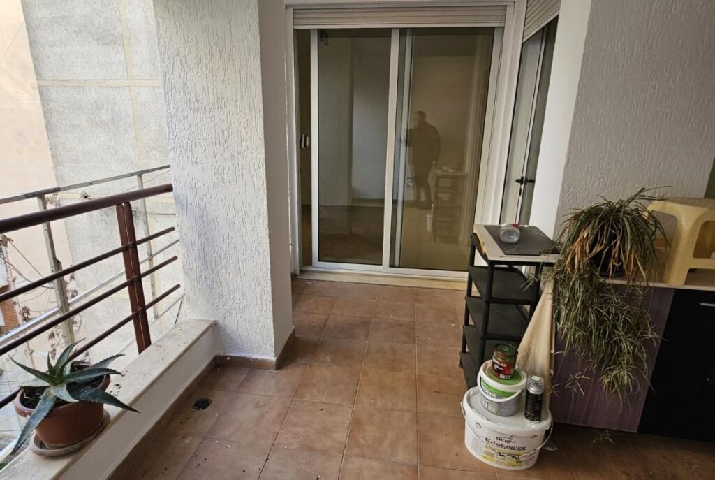 Tek Kopshti Botanik, ​Shitet Apartament 2+1 Me Hapësirë Të Bollshme!