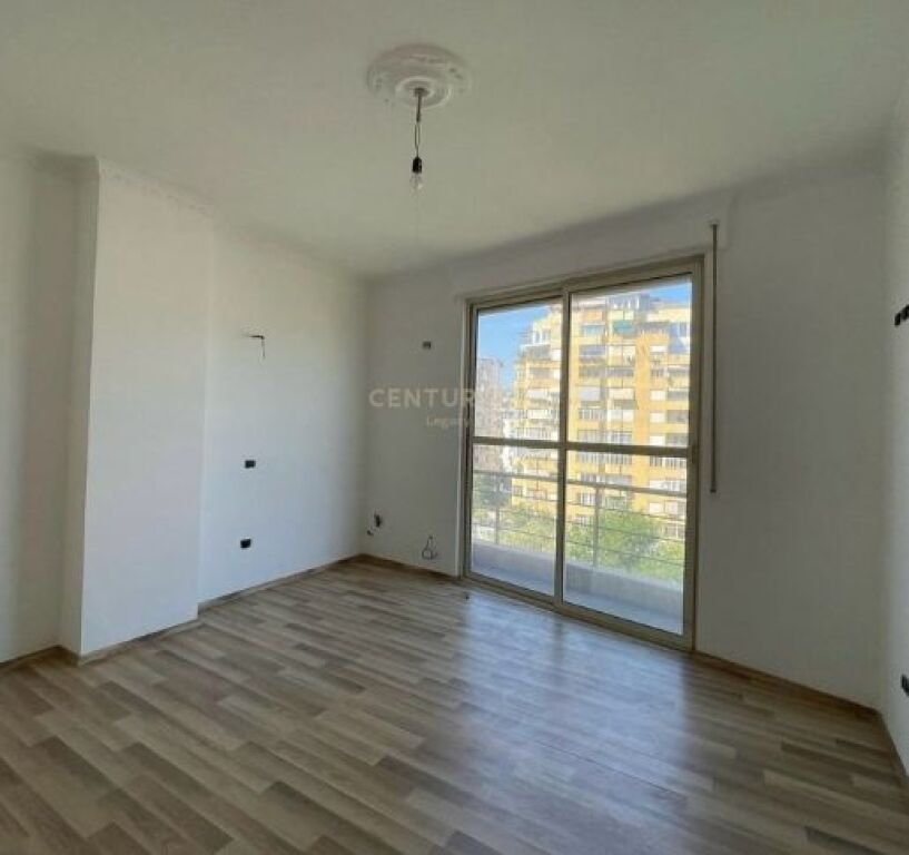 Shitet apartament 3+1+2 – hapësirë familjare dhe standard modern
