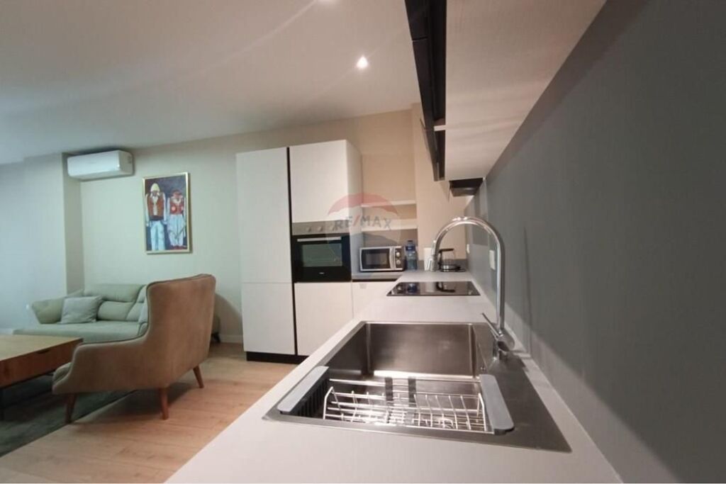 Apartment - For Rent - Zogu I Zi, Tirana