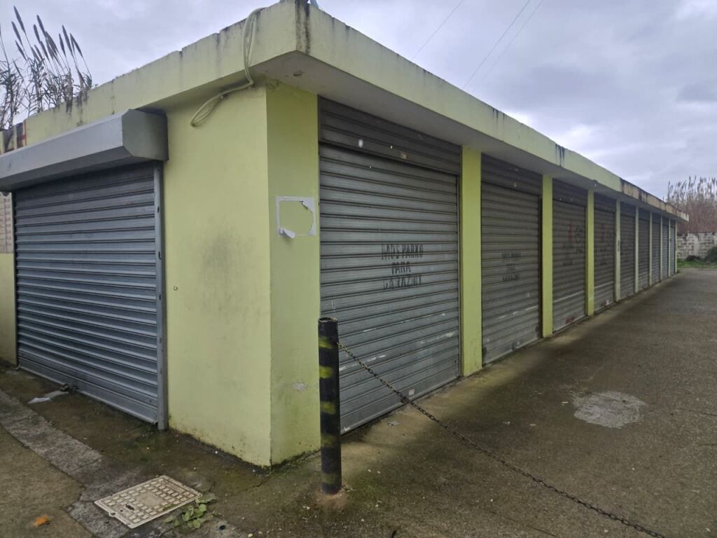 Shitet post parkimi ne Durres, Rruga Iliria!