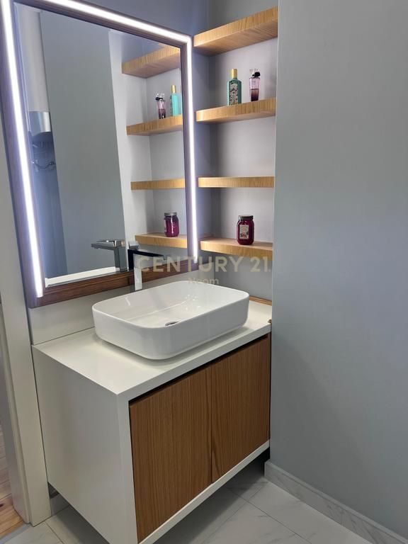 PENTHOUSE 3+1 IN AFFITTO VICINO AL GIARDINO ZOOLOGICO 1.000 € /Mese Superficie Totale 180m2