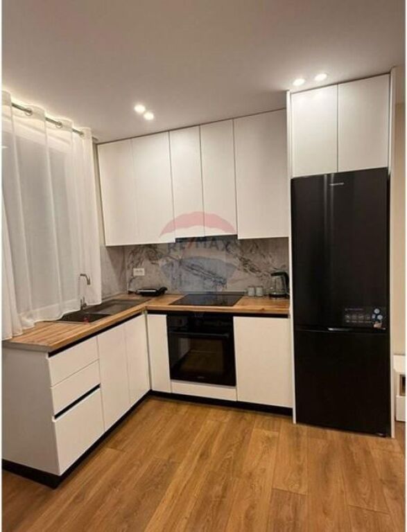 Apartament - Për Qira - Liceu Artistik, Tiranë