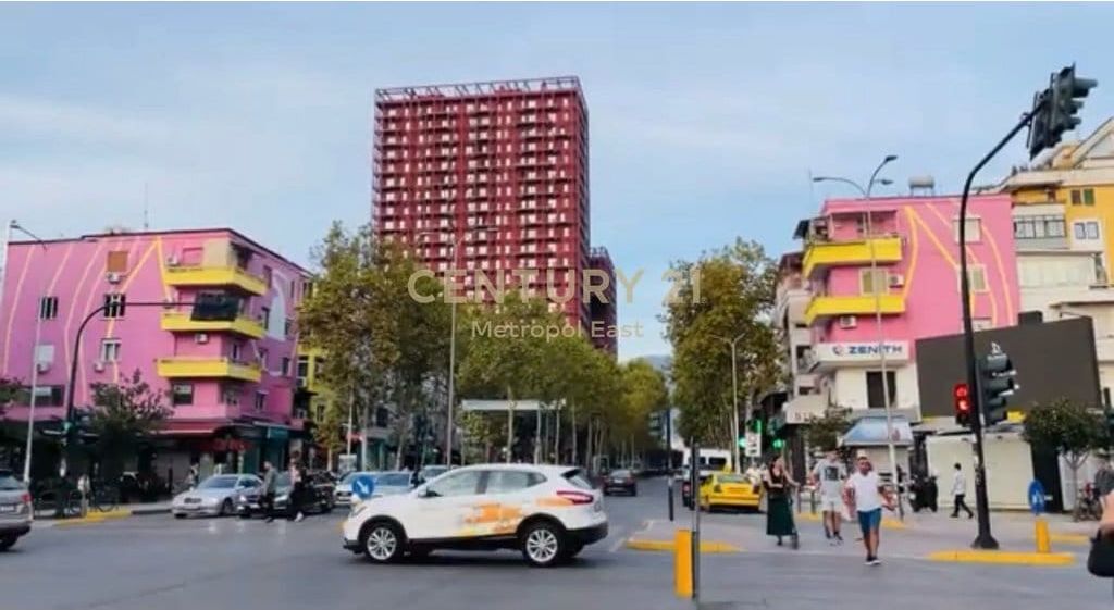 AFFITTO IDEALE PER LA TUA ATTIVITÀ – STRADA DI KAVAJË