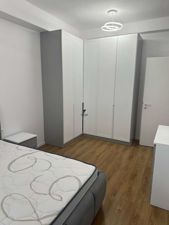 APARTAMENT ME QERA 1+1 ALI DEMI 40.000 LEKE FH-65381