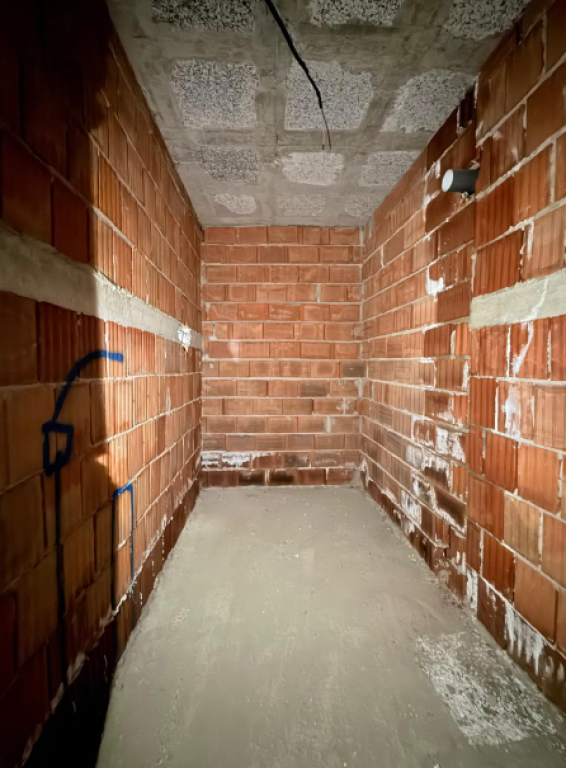 🏡 Shitet Apartament 2+1 – Ali Demi (tek Ish Burgu i Grave)