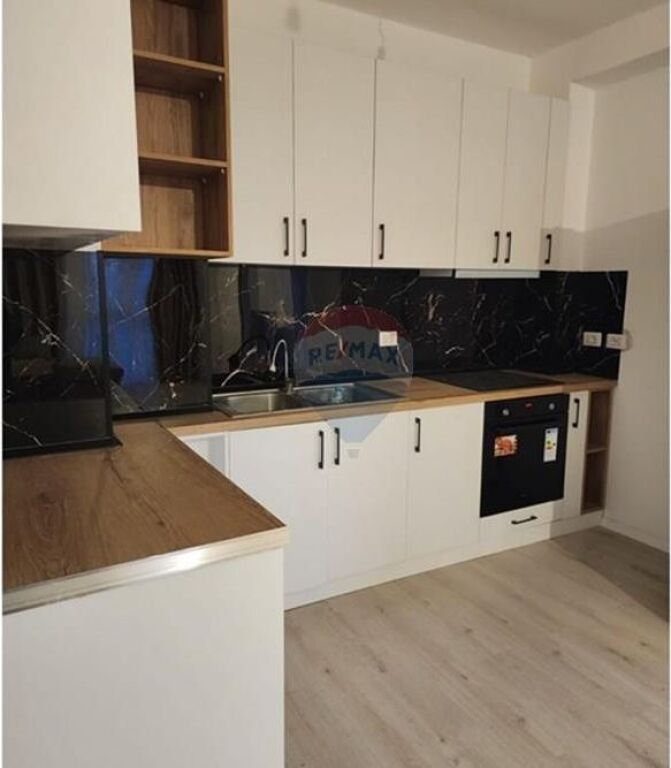 Apartament - Për Qira - Univers City, Tiranë