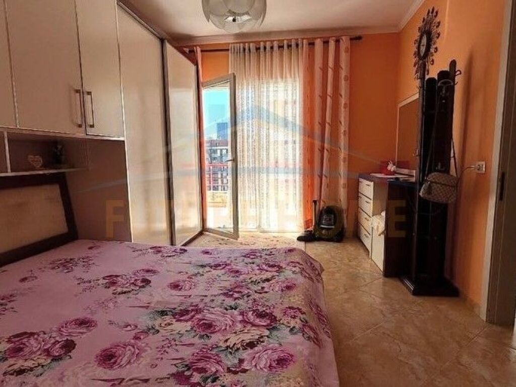 Shitet, Apartament 1+1, Jordan Misja, Tiranë