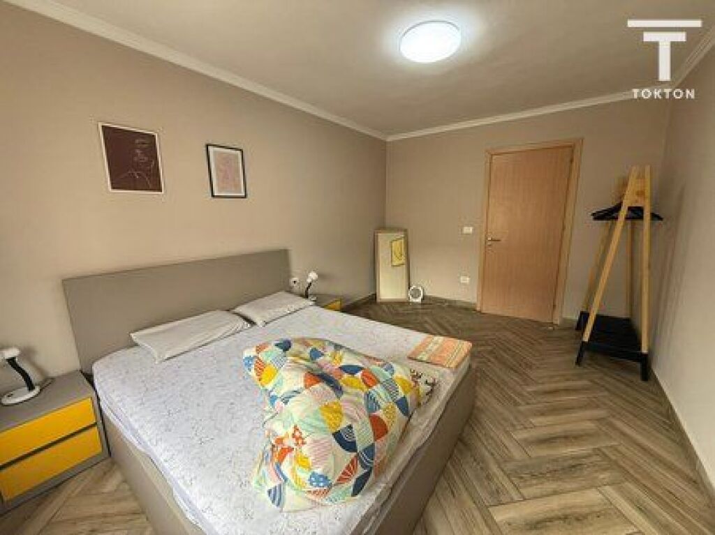 SHITET, APARTAMENT 1+1, RRUGA: "21 DHJETORI", TIRANË
