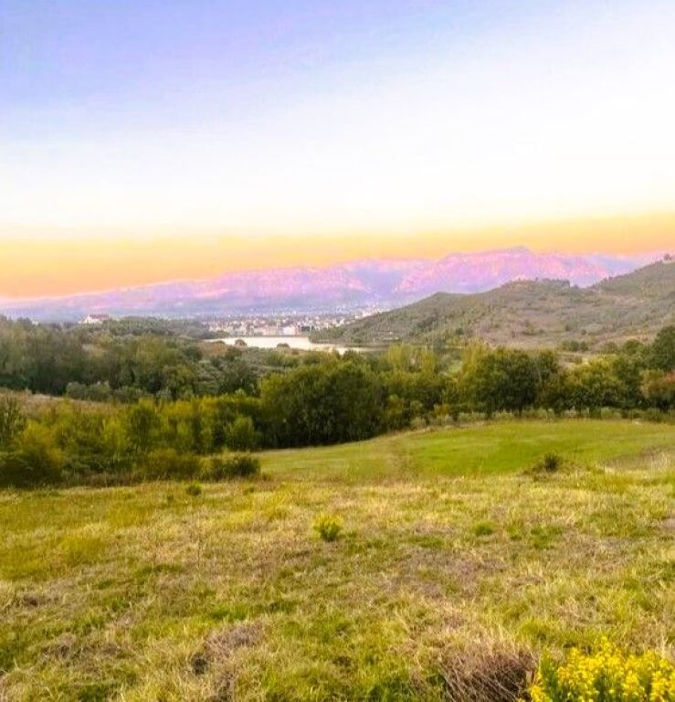 SHESIM TOKE ME SIPERFAQE 1925 M2 TE LIQENI I KASHARIT