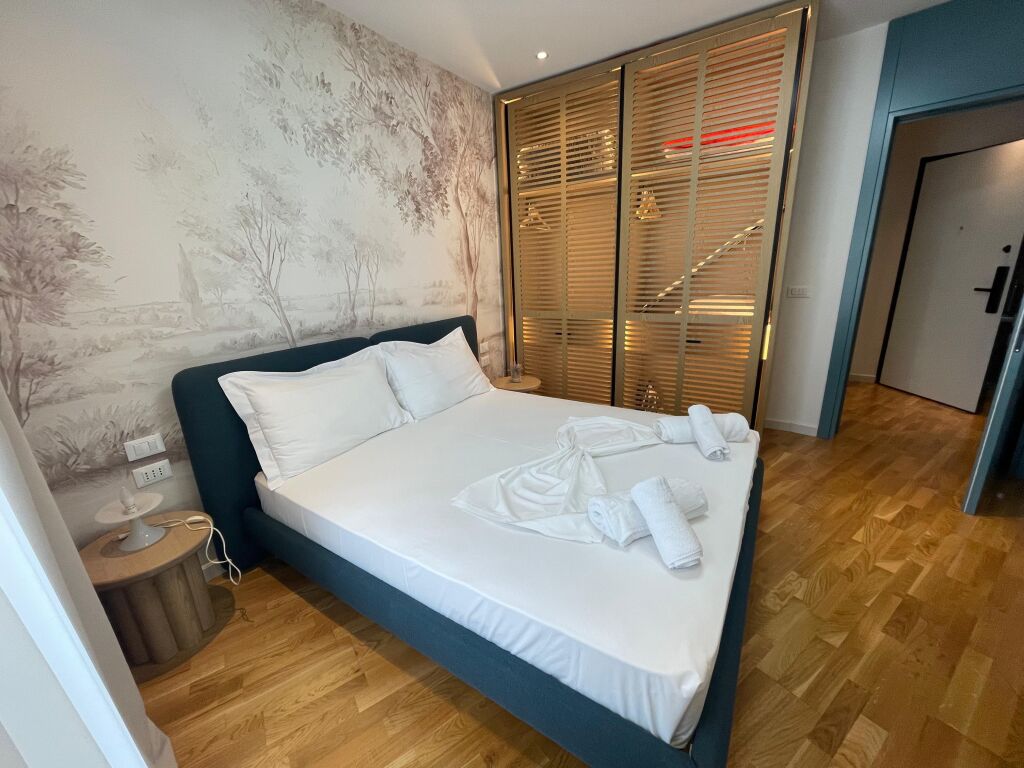 Qera Ne Lake View , Me Post Parkimi