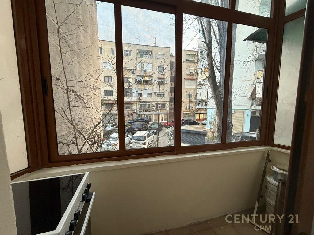 APARTMENT 1+1 FOR RENT NEAR THE GUARD IN NEW TIRANA