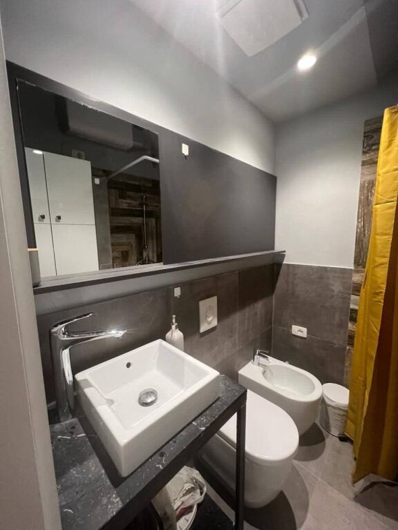 Jepet me qira gazoniere te Tirana e Re prane Liqenit Artificial