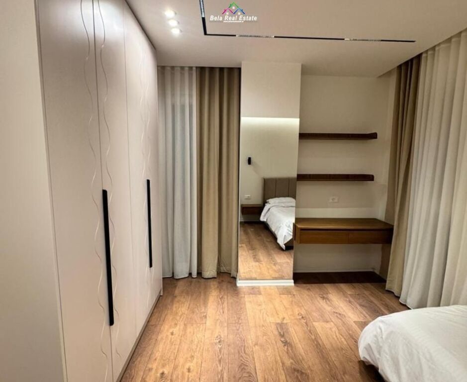 Apartament Me Qera 2+1 Ne Xhamllik (ID B2201715) Tirane