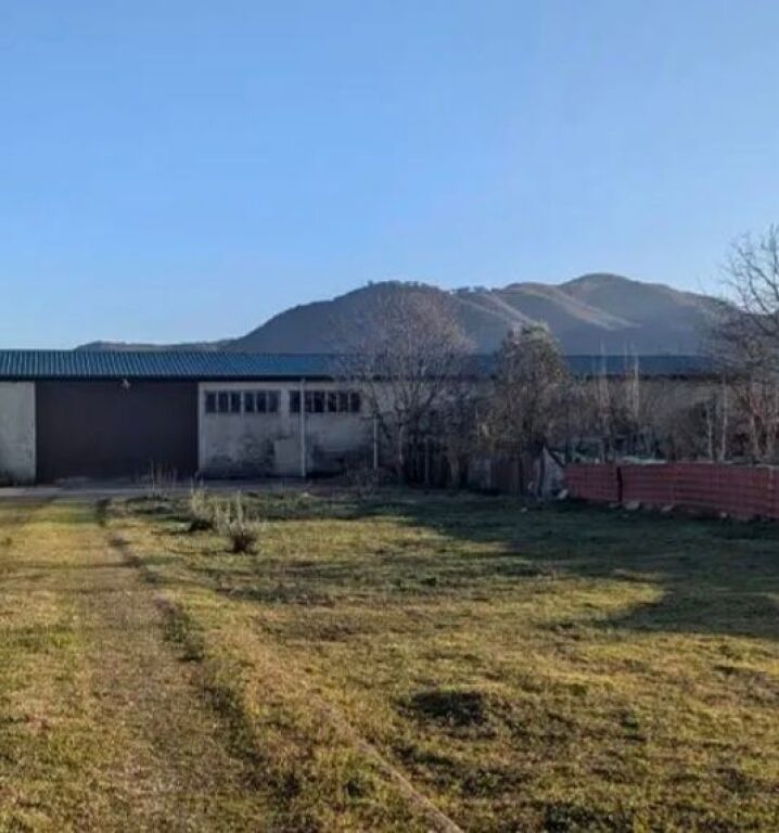 WAREHOUSE FOR SALE IN VAQARR 310,000 €