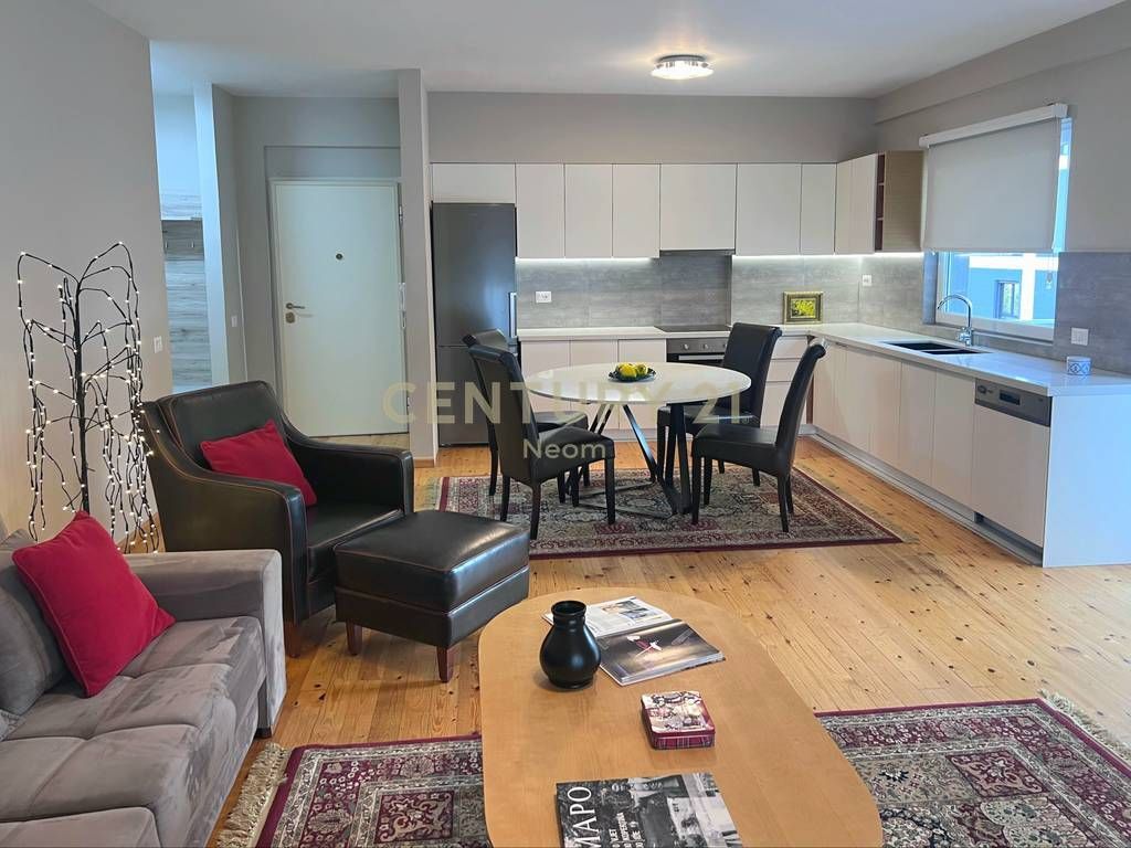 PENTHOUSE 3+1 IN AFFITTO VICINO AL GIARDINO ZOOLOGICO 1.000 € /Mese Superficie Totale 180m2