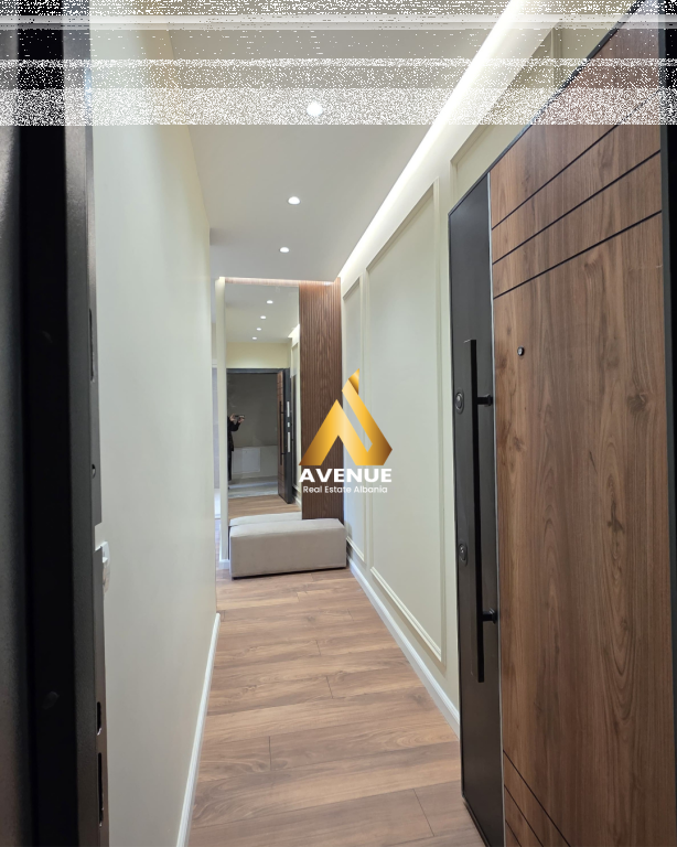 APARTAMENT  1+1 I MOBILUAR PËR SHITJE,  MINE PEZA, TIRANË