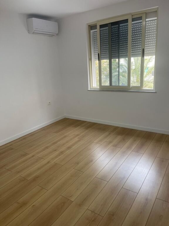 Apartment 2+1 for sale at 21 Dhjetori