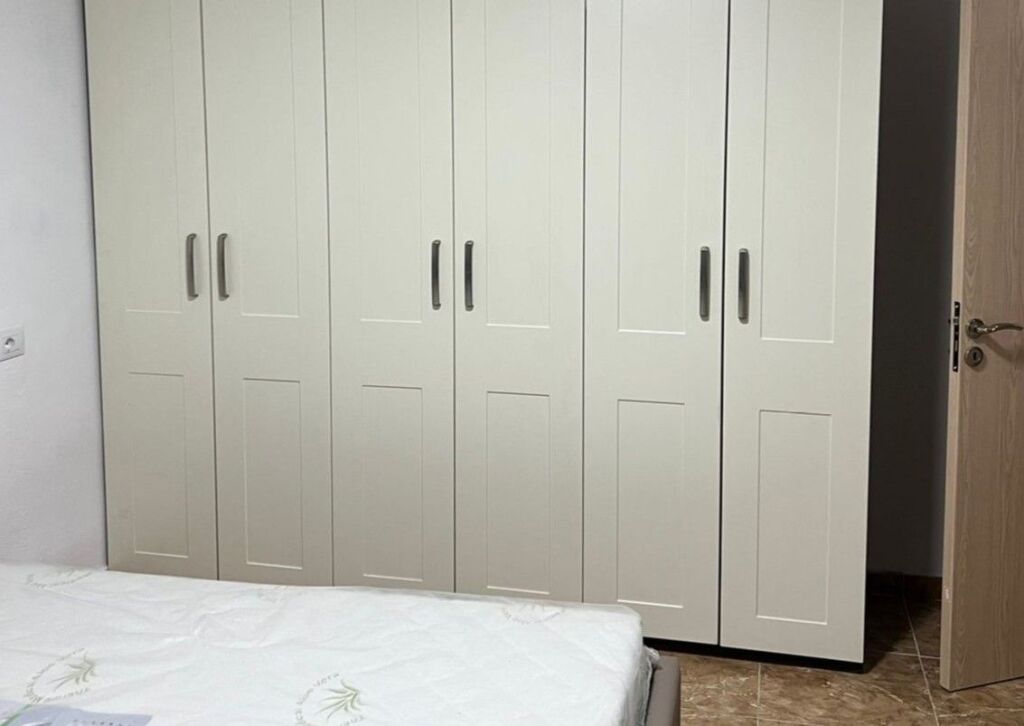 Tirane, shitet apartament 2+1+Ballkon Kati 4, 62 m² 160.000 € (Bulevardi Zogu I , Tirane)