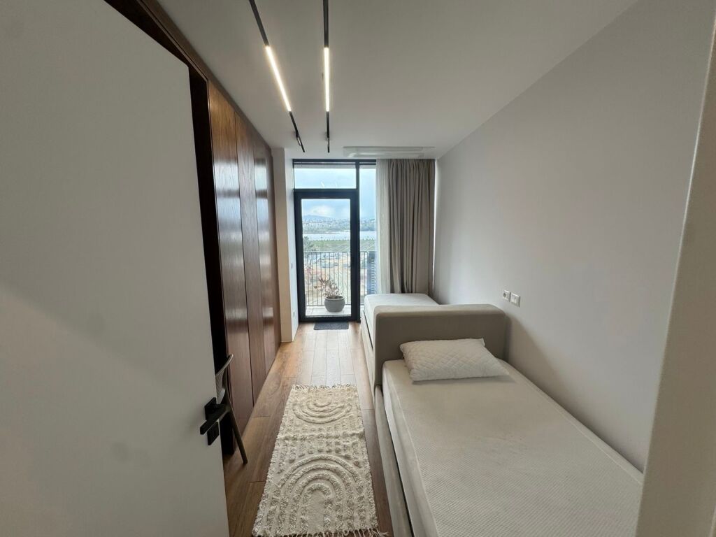 Lake View me Qera 2+1+1+🅿️