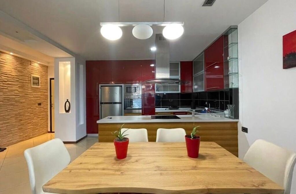 Apartament - Për Qira - Sheshi Willson, Tiranë ID: 530181098-81