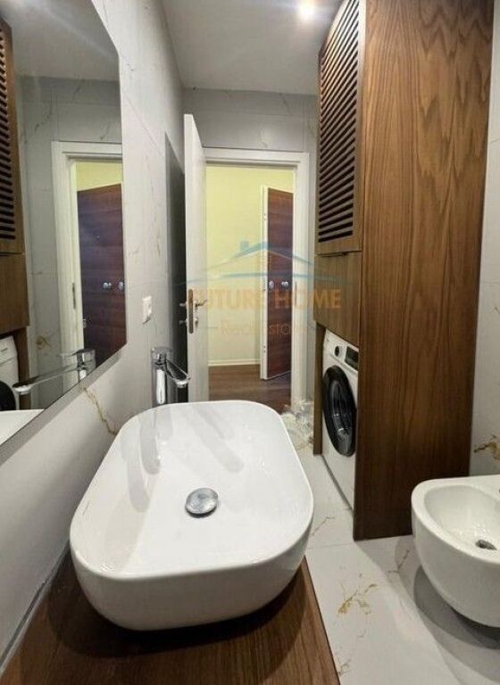 Rent, Apartment 2+1, Xhamllik, Tirana.