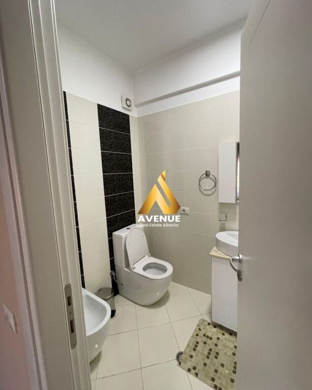 AFFITTASI APPARTAMENTO 3+1+2, LAGO ASCIUTTO, TIRANA